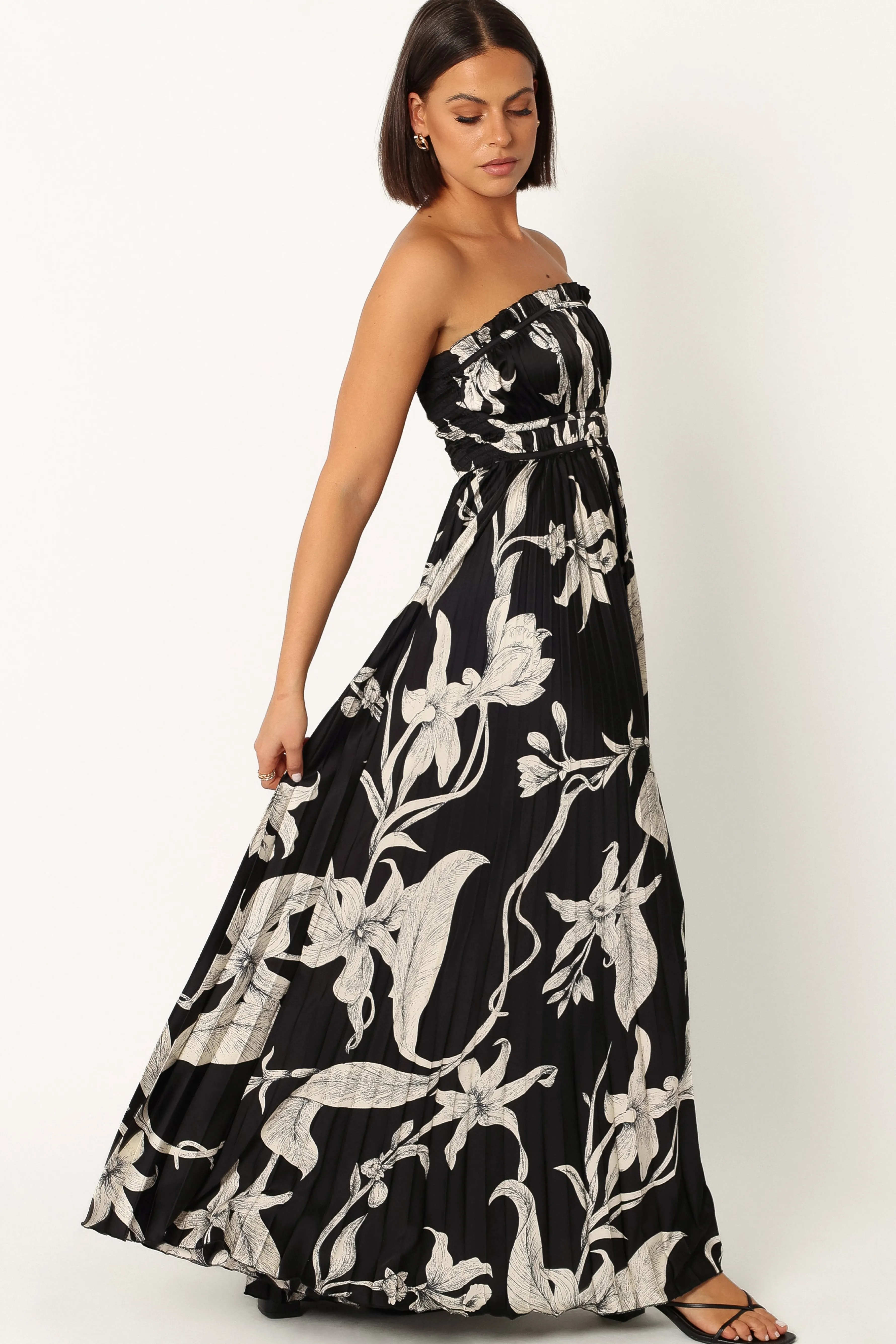 Petal & Pup Angelique Strapless Maxi Dress - Black Floral BlackFloral Best Sale